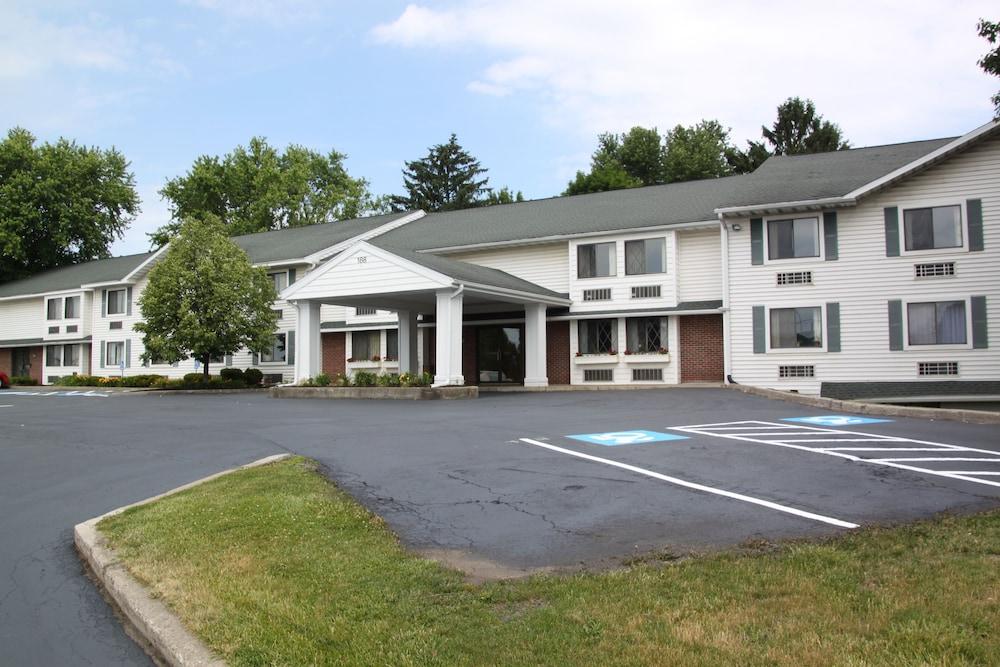 Quality Inn Cortland - University Area Exterior photo