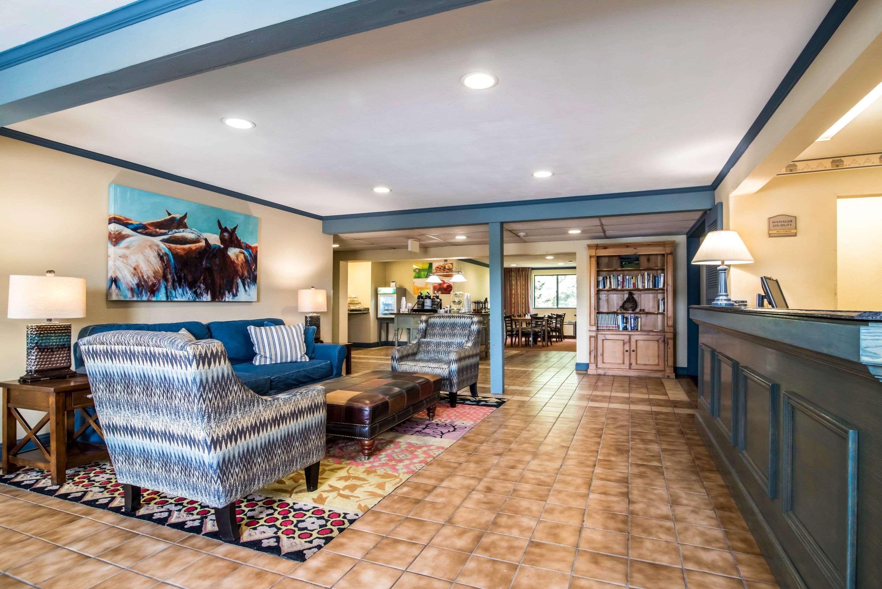 Quality Inn Cortland - University Area Exterior photo