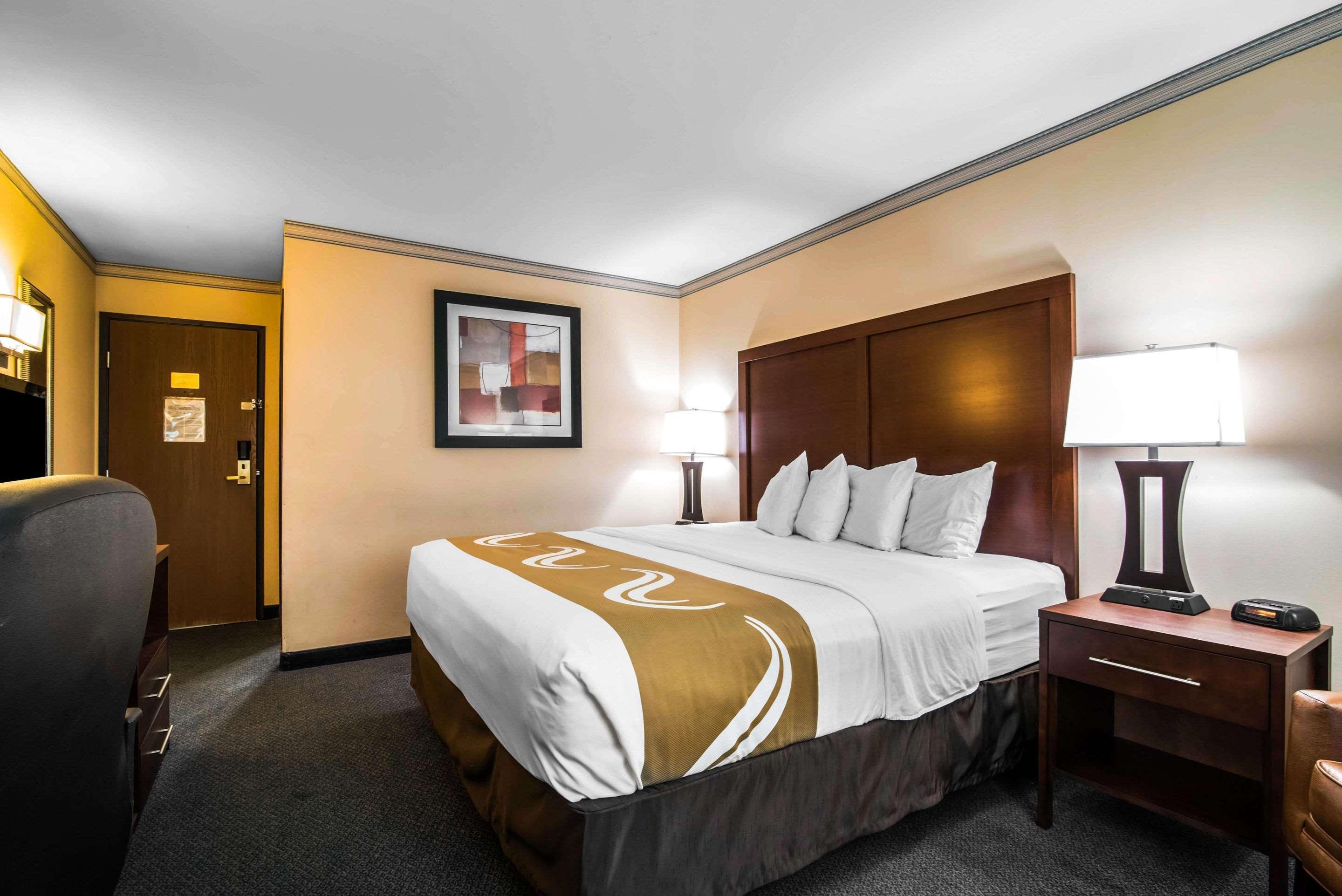 Quality Inn Cortland - University Area Exterior photo
